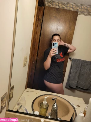 bossy_lady [ bossy-lady ] - Wishing I had some company