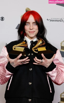 Billie Eilish [ billie-eilish ] - So I totally forgot to post this!  I don’t know why I thought I