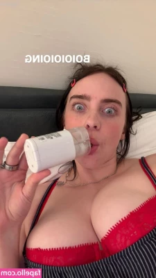 Billie Eilish [ billie-eilish ] - You like me in red???