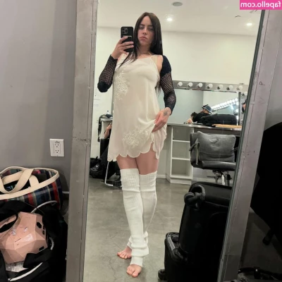 Billie Eilish [ billie-eilish ] - PRETTY ME :0