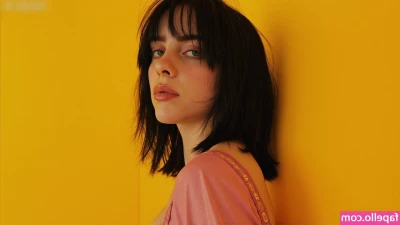 Billie Eilish [ billie-eilish ] - Omg the dr walked in RIGHT after. I was so embarrassed 🙈 he was