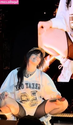 Billie Eilish [ billie-eilish ] - Backdoor Playtime😛😈