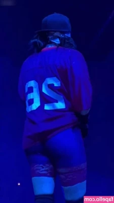 Billie Eilish [ billie-eilish ] - I'm currently away teaching at a summer camp so busy times for me but