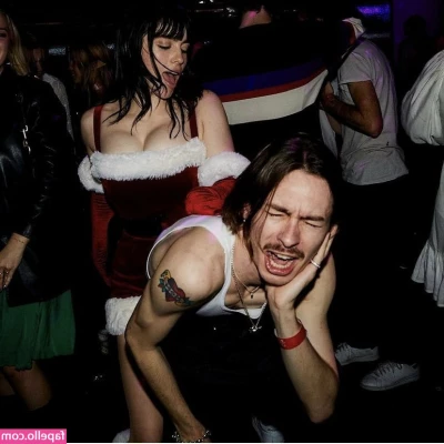 Billie Eilish [ billie-eilish ] - Waiting for you on my premium account  alesys69