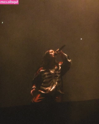 Billie Eilish [ billie-eilish ] - Perdon la ausencia