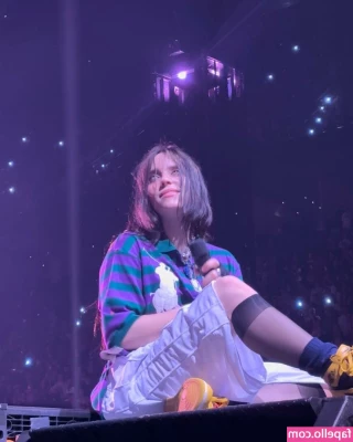 Billie Eilish [ billie-eilish ] - What do we think of the show so far??? 🤔
