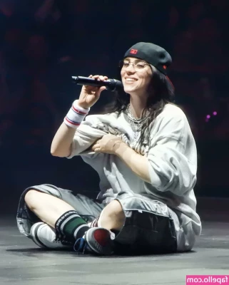 Billie Eilish [ billie-eilish ] - Happy Valentine s Day part 1