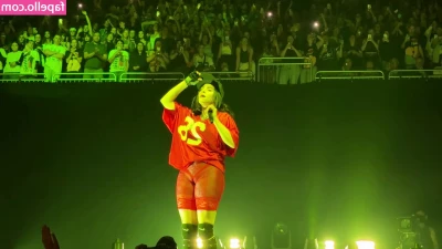 Billie Eilish [ billie-eilish ] - I’m doing something naughty for my VIP memberz today!! Better join