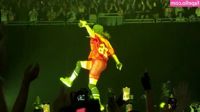 Billie Eilish [ billie-eilish ] - 20 pics booty photoshoot sent to your dms 🍑 This was a custom