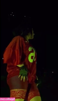Billie Eilish [ billie-eilish ] - Tidy Taco