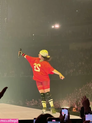Billie Eilish [ billie-eilish ] - how my lives usually go… 🙈 like this post if u love my lives~