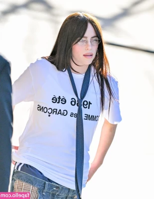 Billie Eilish [ billie-eilish ] - That ass   hoe this improves your Monday