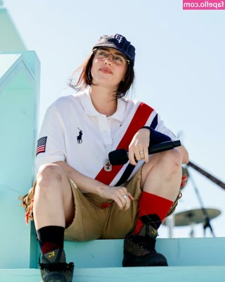 Billie Eilish [ billie-eilish ] - LEKKER GEIL SQUIRTEN 💦💦💦