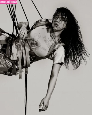 Billie Eilish [ billie-eilish ] - Ice cream   tiddies at the barn
