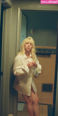 Billie Eilish [ billie-eilish ] - Threesome or keep me all to yourself