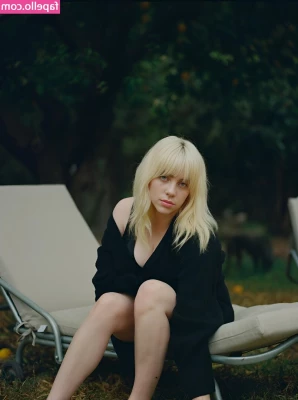 Billie Eilish [ billie-eilish ] - Would this be a cool outfit for a student party after the holidays at