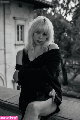 Billie Eilish [ billie-eilish ] - Make me cum 🥺🙏🏼 I’ll be your little princess 🌸👑
