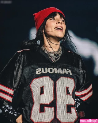 Billie Eilish [ billie-eilish ] - Want 6-months free? 1) Post a “review” of my OnlyFans page (must