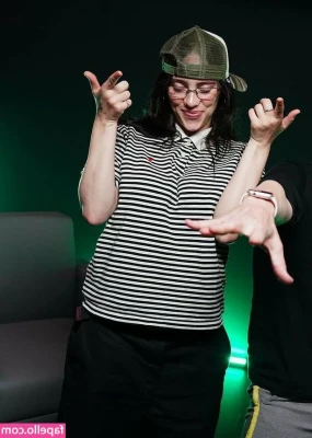 Billie Eilish [ billie-eilish ] - The dick with massive loads