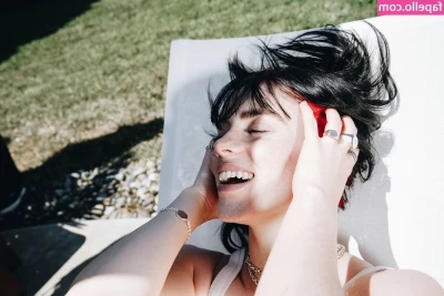 Billie Eilish [ billie-eilish ] - Can i be your Rangiku   Any bleach simping in here   you don t wanna