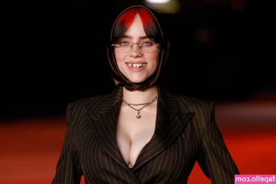Billie Eilish [ billie-eilish ] - Come kiss me, babe? 💋 Spin my wheel and you’ll get a sexy pic of