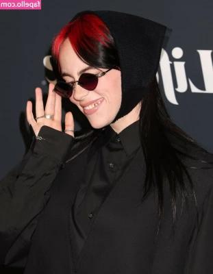 Billie Eilish [ billie-eilish ] - Just giving you guys an update  I am having surgery March 6th 2019  I
