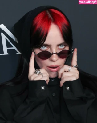 Billie Eilish [ billie-eilish ] - one more with this outift before it gets old just cause I LOVED IT! 