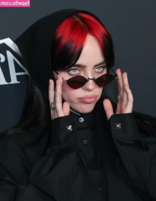 Billie Eilish [ billie-eilish ] - I may have had my ballgag in but I’m pretty my neighbors could
