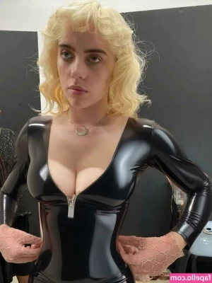 Billie Eilish [ billie-eilish ] - bigbutt