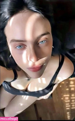 Billie Eilish [ billie-eilish ] - 𝘼𝙧𝙚 𝙮𝙤𝙪 𝙖𝙣 𝙤𝙗𝙚𝙙𝙞𝙚𝙣𝙩