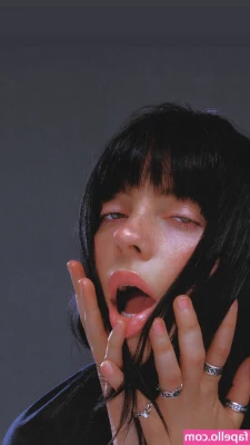 Billie Eilish [ billie-eilish ] - First ever clone a Willy  Not enough silicon for all of the shaft
