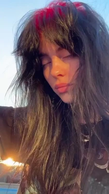Billie Eilish [ billie-eilish ] - Look how wet I am