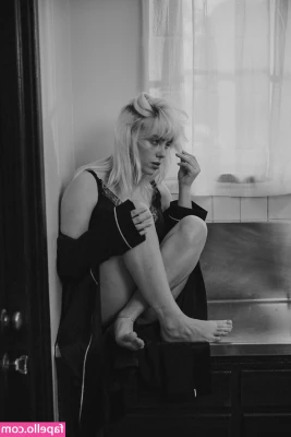 Billie Eilish [ billie-eilish ] - I went LIVE on onlyfans earlier today. If you missed it or want the