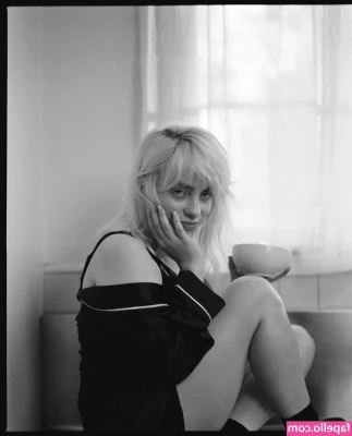 Billie Eilish [ billie-eilish ] - Come and play with me please 🥺