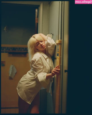 Billie Eilish [ billie-eilish ] - Bien bañadita