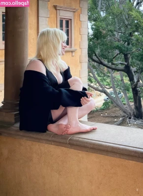 Billie Eilish [ billie-eilish ] - Some silly little lemon and orange tests with  skyebluewantsu and 