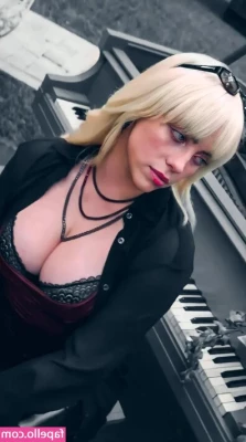 Billie Eilish [ billie-eilish ] - I just love pulling my top down and flashing you