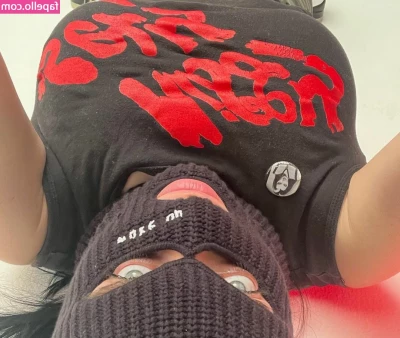 Billie Eilish [ billie-eilish ] - Wanna lick? 👅