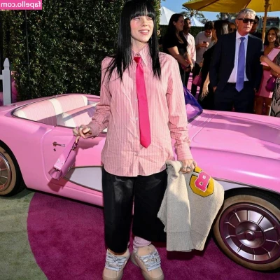 Billie Eilish [ billie-eilish ] - Fuck I look nerdy LOL  -rae
