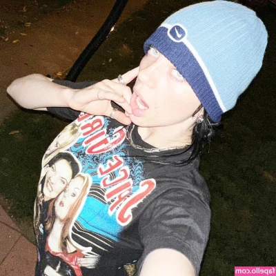 Billie Eilish [ billie-eilish ] - Sending out a sexy JOI in the cyber Monday bundle tonight 😉