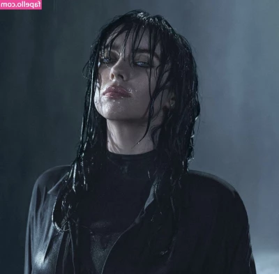 Billie Eilish [ billie-eilish ] - I am back baby  I have SO MANY DM s   Trying to respond to as many as