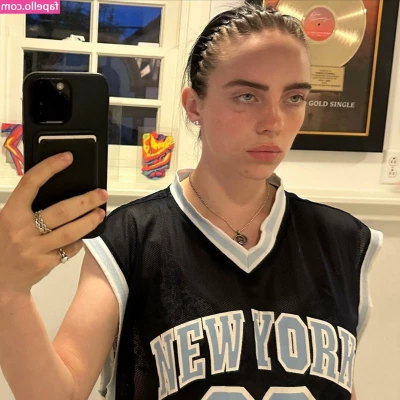 Billie Eilish [ billie-eilish ] - And why are you not here with me