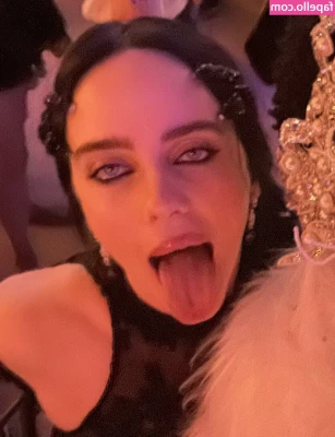 Billie Eilish [ billie-eilish ] - I uploaded my Amazon wish list, if any of you want to see me in