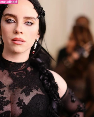 Billie Eilish [ billie-eilish ] - Proceed to the darkened area for satisfaction! 😋