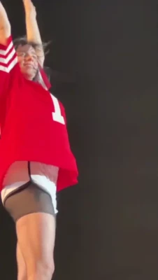 Billie Eilish [ billie-eilish ] - Wish I had something to suck right now 😈👅