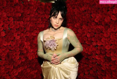 Billie Eilish [ billie-eilish ] - I AM AVAILABLE FOR VIDEO CALLS 🥵