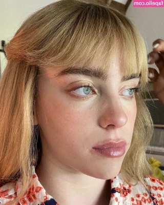 Billie Eilish [ billie-eilish ] - There's a 4 girl lesbian ass eating video in your DM ;) Let me know