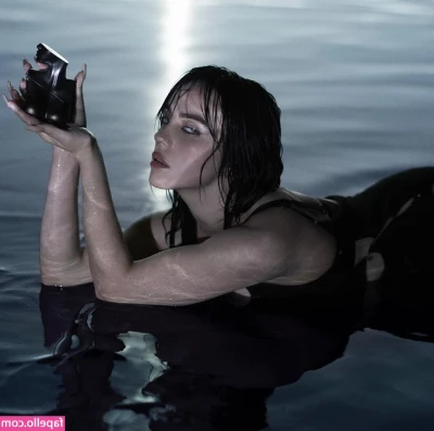 Billie Eilish [ billie-eilish ] - My personal number is  80 texting only  face time and calls are extra