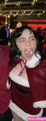 Billie Eilish [ billie-eilish ] - Love bottoming for a sexy twink