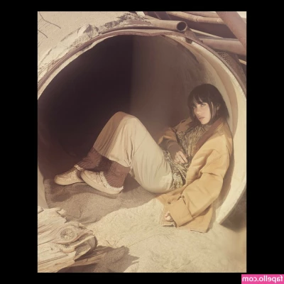 Billie Eilish [ billie-eilish ] - I’ll open this gift up for you ❤️❤️🔥💋💋😜